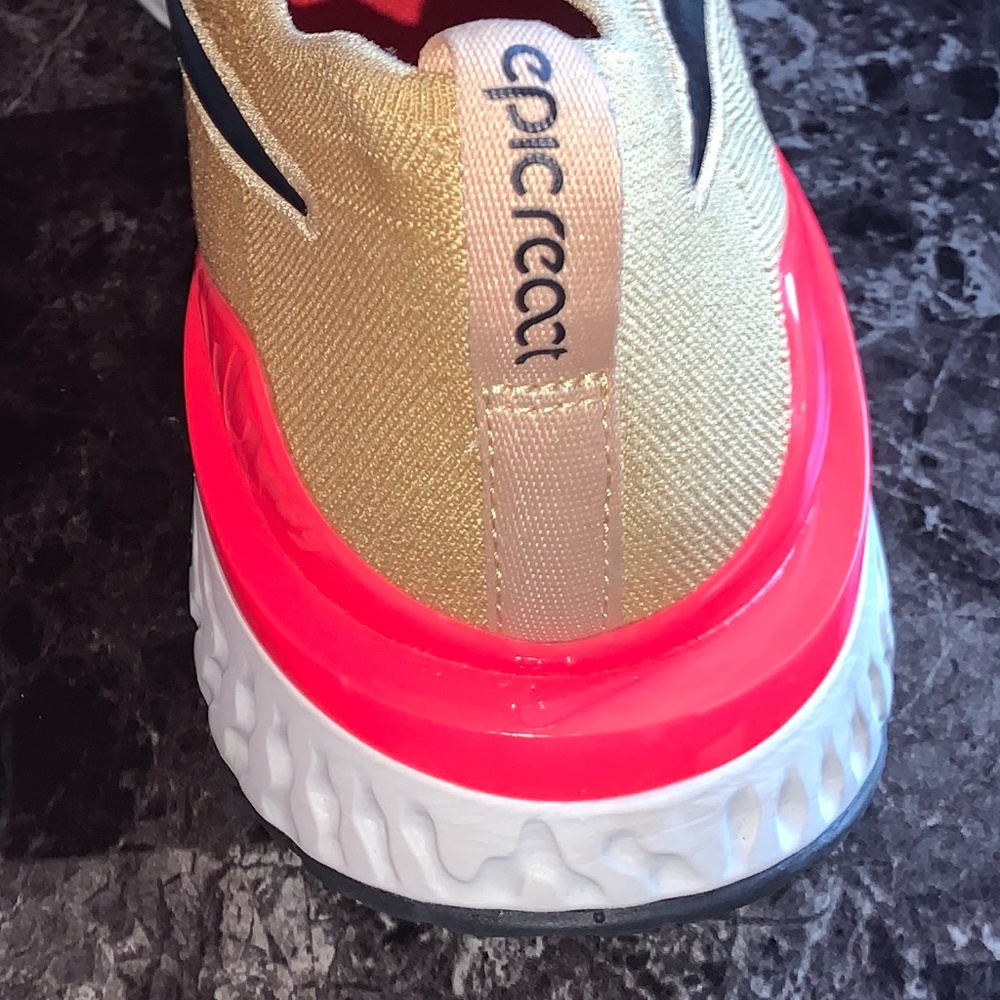 Nike Epic React Flyknit 2 - image 4